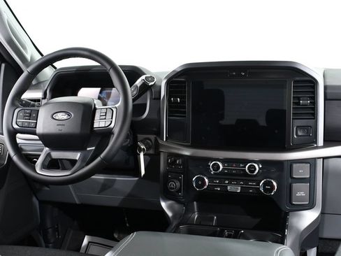 New 2026 Ford F150 XLT w/ XLT Chrome Appearance Package AWD/4WD image 8