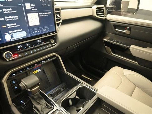 Used 2022 Toyota Tundra Limited image 31