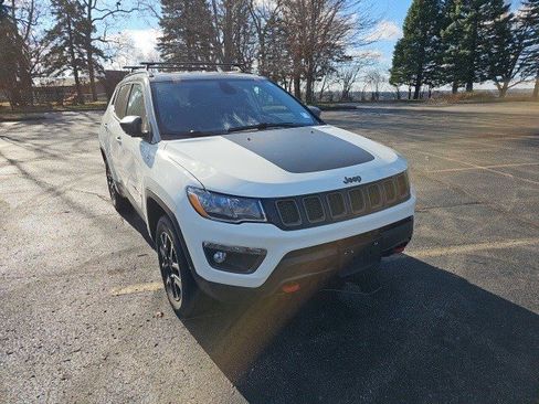 Used 2019 Jeep Compass Trailhawk image 8