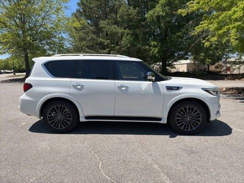 Used 2023 INFINITI QX80 Sensory w/ Cargo Package AWD/4WD image 6
