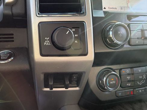 Used 2019 Ford F250 Lariat w/ Lariat Ultimate Package image 19