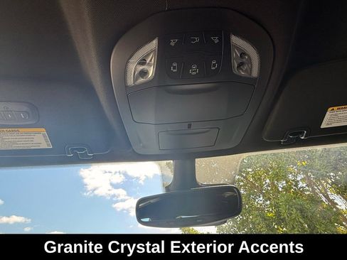 New 2026 Chrysler Pacifica Select FWD image 11