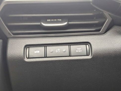 Used 2024 Nissan Altima 2.5 SR FWD image 22