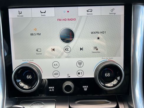 Used 2019 Land Rover Range Rover Sport HSE image 28