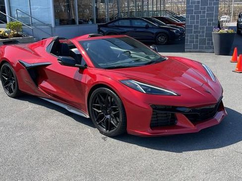 Used 2025 Chevrolet Corvette Z06 w/ Battery Protection Package RWD image 29