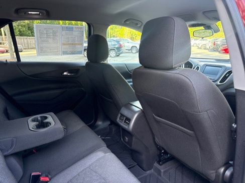 Used 2018 Chevrolet Equinox LT image 43