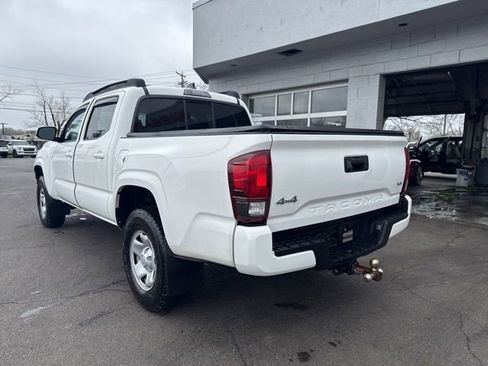 Used 2021 Toyota Tacoma SR AWD/4WD image 5