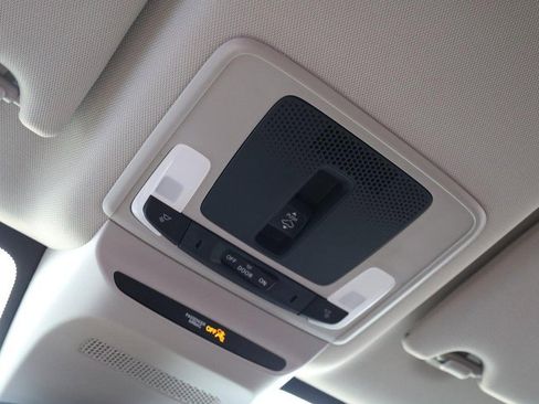 New 2026 Honda HR-V EX-L image 17