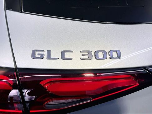 New 2026 Mercedes-Benz GLC 300 4MATIC image 6