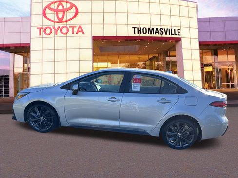 New 2025 Toyota Corolla SE image 8