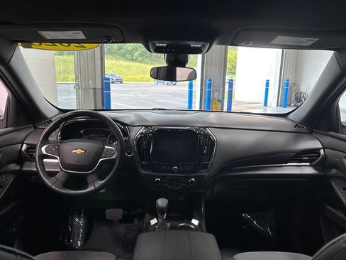 Used 2023 Chevrolet Traverse LT AWD/4WD image 11