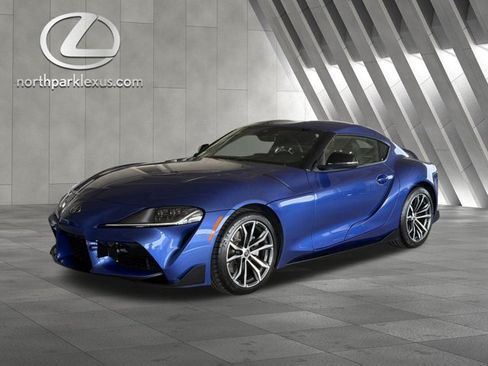 Used 2023 Toyota Supra RWD image 3