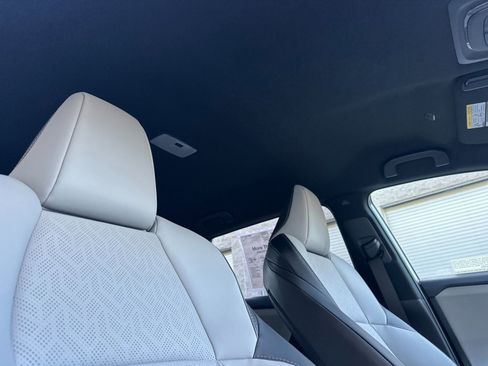 New 2026 Subaru Solterra Premium image 19