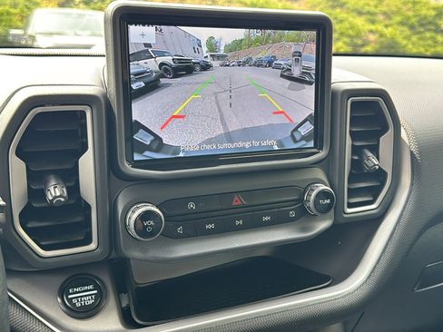 Used 2022 Ford Bronco Sport Outer Banks w/ Tech Package AWD/4WD image 32