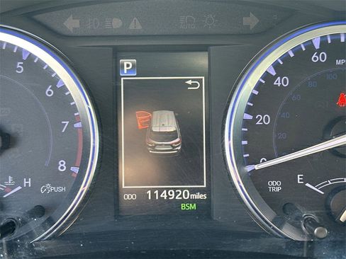 Used 2018 Toyota Highlander XLE image 22