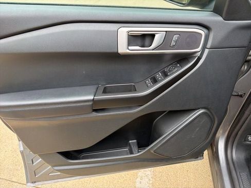 Used 2021 Ford Explorer 4WD image 8