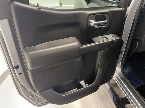 Used 2023 Chevrolet Silverado 1500 Custom w/ 2.7L Blackout Package image 21