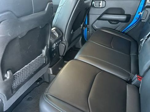 Used 2024 Jeep Wrangler Unlimited Rubicon 4xe AWD/4WD image 11