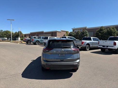 Used 2024 Nissan Rogue S image 4