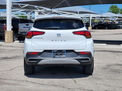 Certified 2025 Buick Encore GX Preferred FWD image 6