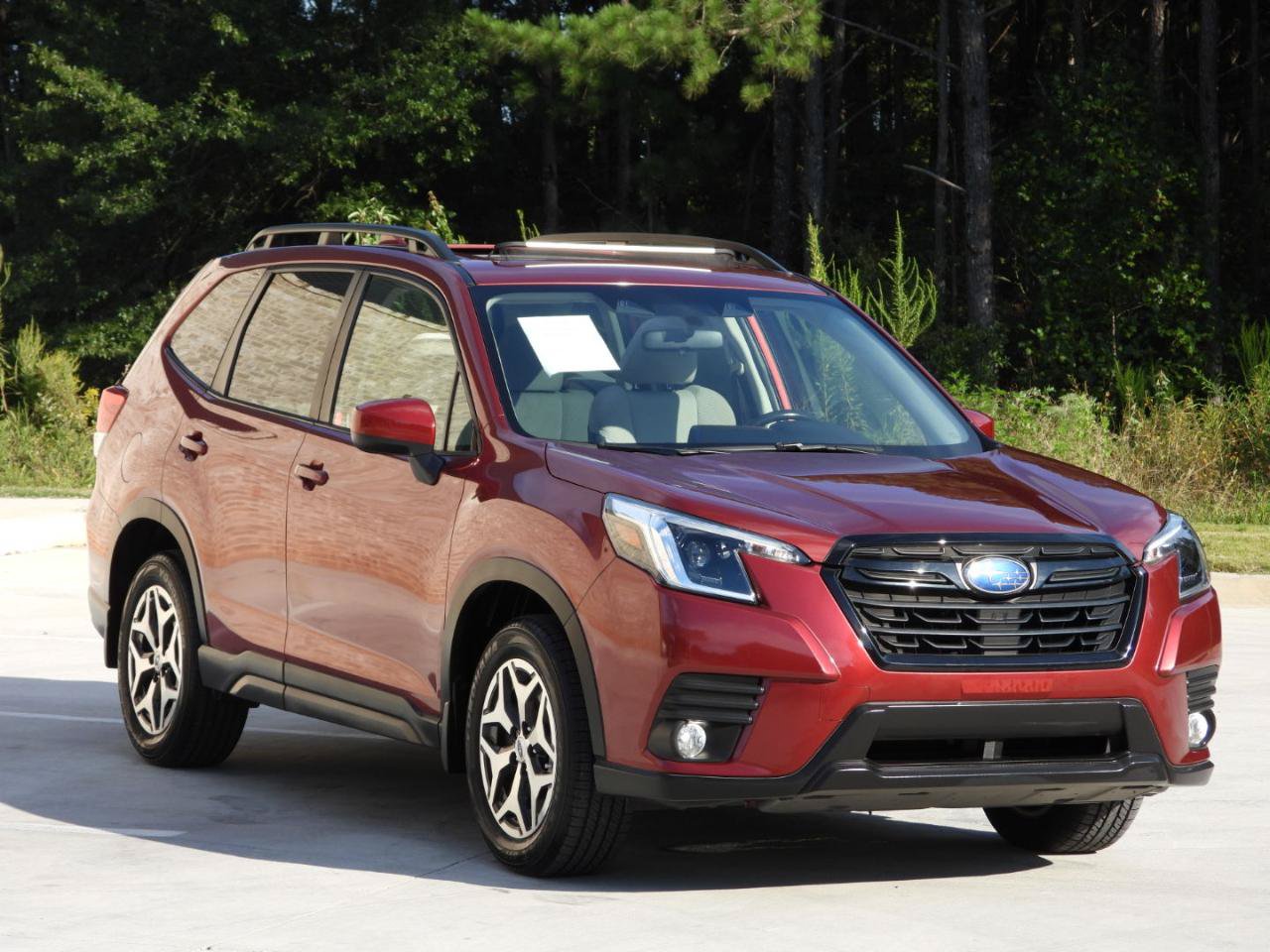Used 2023 Subaru Forester Premium AWD/4WD image 44