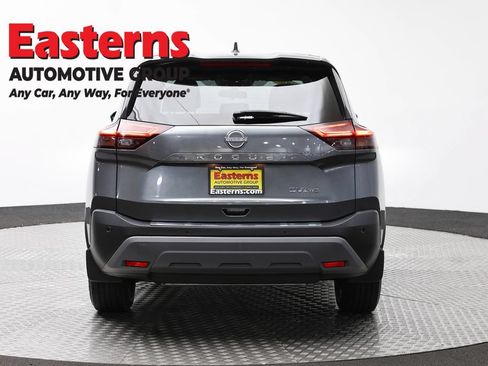 Used 2023 Nissan Rogue SV AWD/4WD image 6