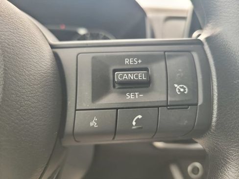 Used 2023 Nissan Rogue S FWD image 27