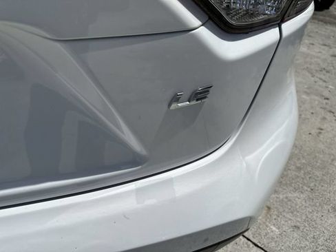 Used 2021 Toyota Corolla LE FWD image 25
