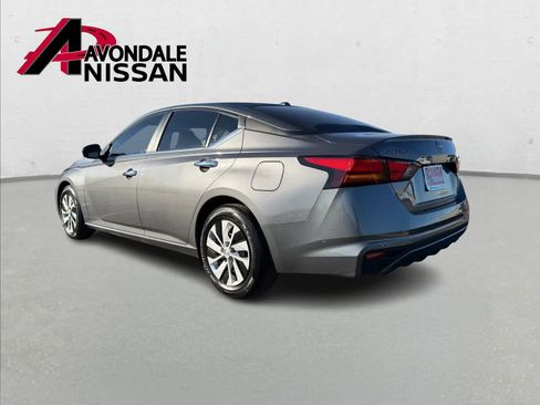 Certified 2025 Nissan Altima 2.5 S image 4