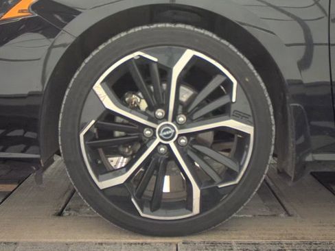 Used 2024 Nissan Altima 2.5 SR image 10