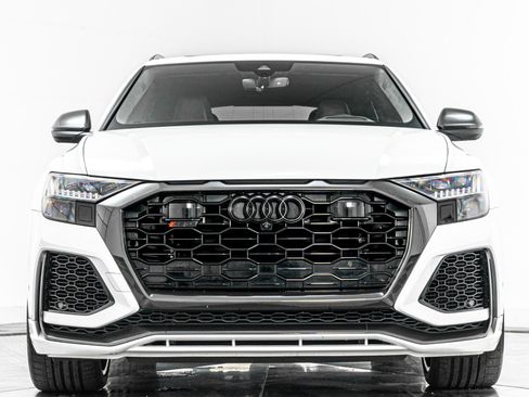 Used 2021 Audi RS Q8 w/ Carbon Optic Package AWD/4WD image 4