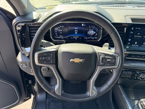 Used 2023 Chevrolet Silverado 1500 LTZ w/ LTZ Convenience Package II AWD/4WD image 23