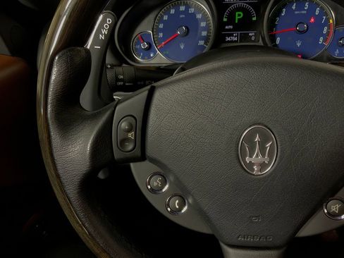 Used 2016 Maserati GranTurismo Sport RWD image 23