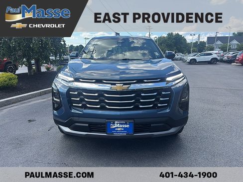 Used 2026 Chevrolet Equinox LT w/ Convenience Package II AWD/4WD image 2