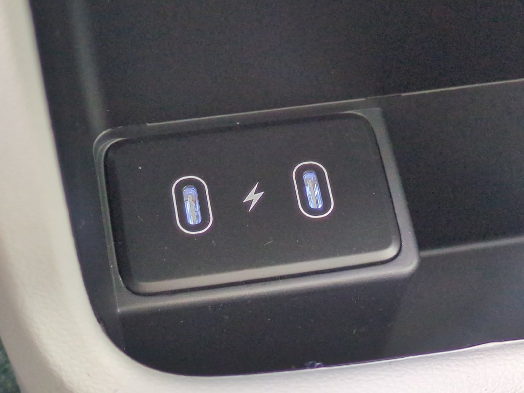 Used 2027 Hyundai Kona SEL Sport FWD image 16