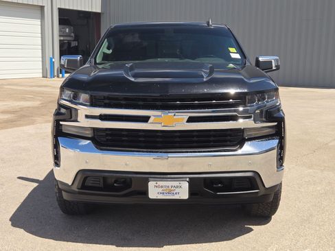 Certified 2020 Chevrolet Silverado 1500 LT w/ Texas Edition AWD/4WD image 8