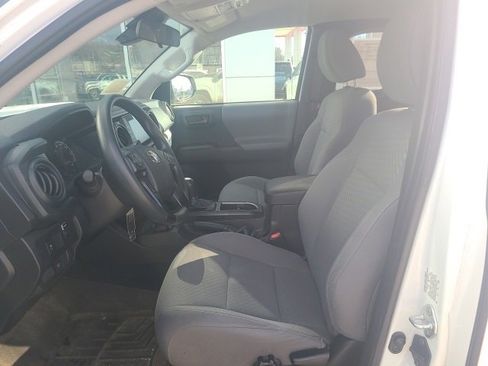 Used 2022 Toyota Tacoma SR image 13