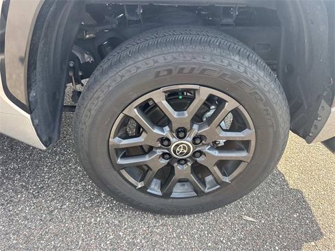 Used 2024 Toyota Tundra Platinum image 11