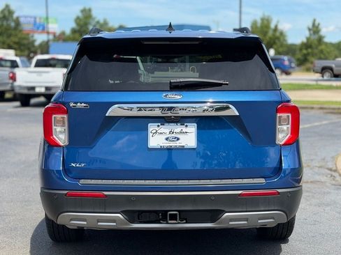 Certified 2023 Ford Explorer XLT w/ Equipment Group 202A RWD image 6