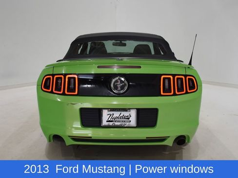 Used 2013 Ford Mustang Premium image 5