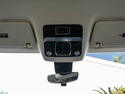 New 2026 Bentley Flying Spur Plug-In Hybrid AWD/4WD image 34
