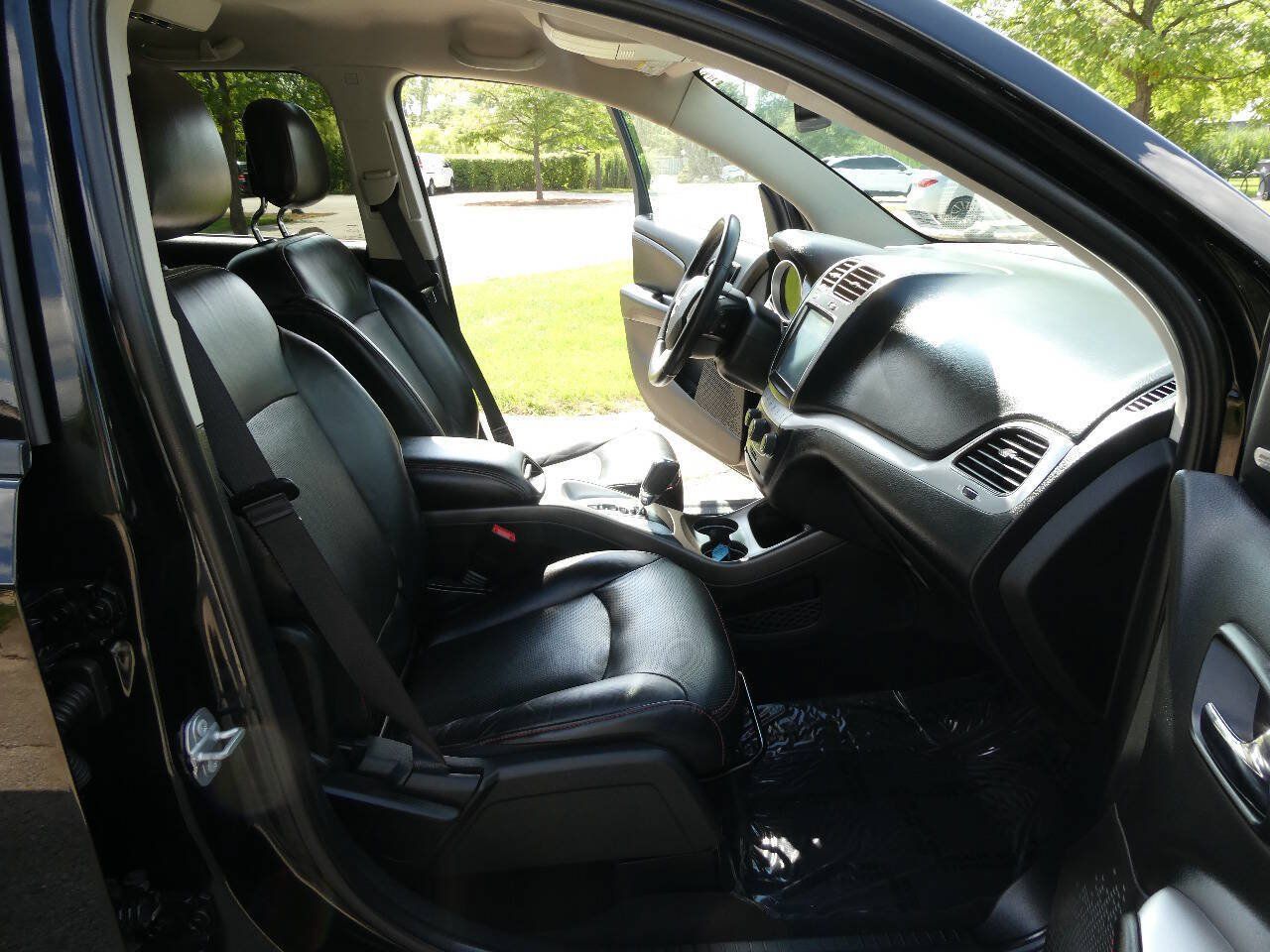 Used 2017 Dodge Journey GT AWD/4WD image 33