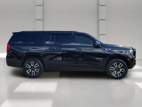 Used 2023 GMC Yukon XL AT4 w/ AT4 Premium Package AWD/4WD image 4