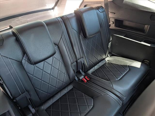 Certified 2024 Volkswagen Atlas SEL Premium R-Line AWD/4WD image 20