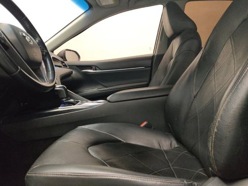 Used 2018 Toyota Camry XLE w/ Driver Assist Package image 17