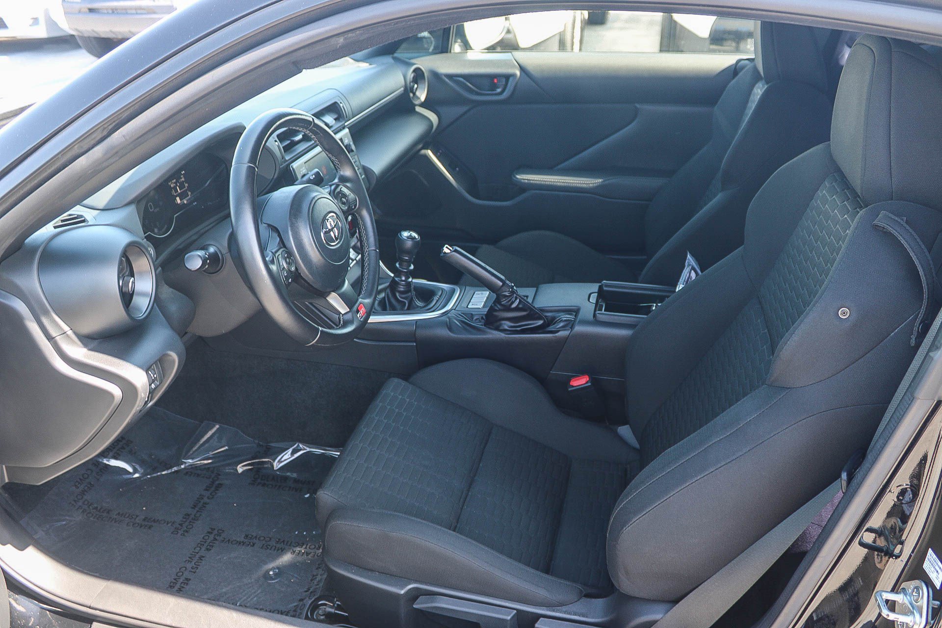 Certified 2023 Toyota GR86 w/ ALL Weather Mat Package (TMS) RWD image 18