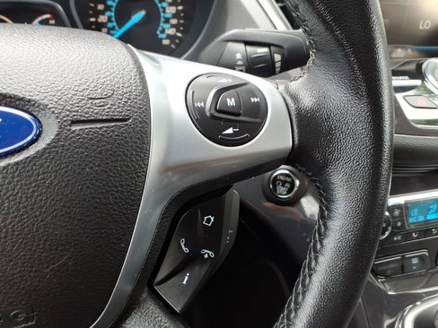 Used 2013 Ford Escape Titanium w/ Parking Technology Pkg AWD/4WD image 15