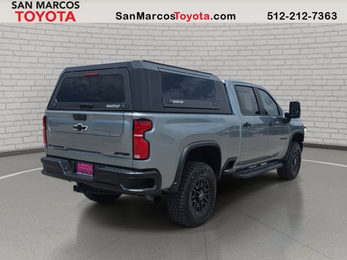 Used 2024 Chevrolet Silverado 2500 ZR2 w/ Technology Package AWD/4WD image 6
