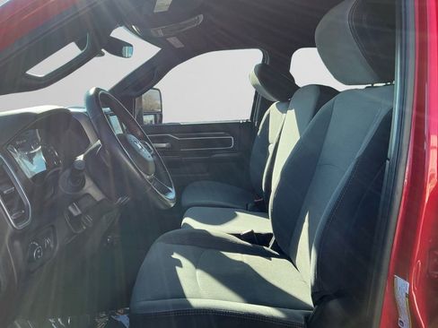 Used 2024 RAM 2500 Big Horn image 9