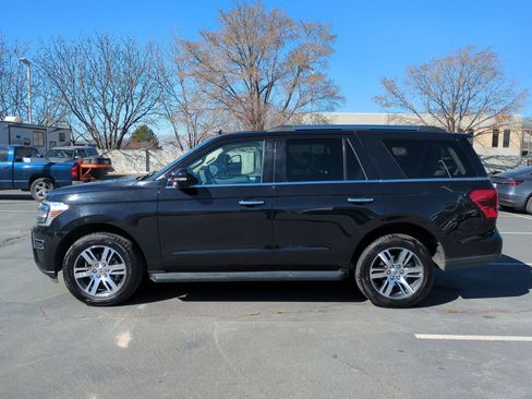 Used 2024 Ford Expedition Limited AWD/4WD image 9